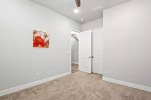 1734 N Pk Ave, Clovis, CA 93619 - Photo 21