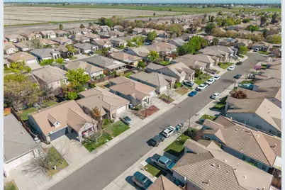 1839 Dawnelle Way, Sacramento, CA 95835 - Photo 51