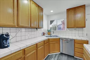 37052 Poplar St, Newark, CA 94560 - Photo 37