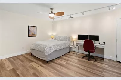 1237 Kondos Avenue, Sacramento, CA 95814 - Photo 29