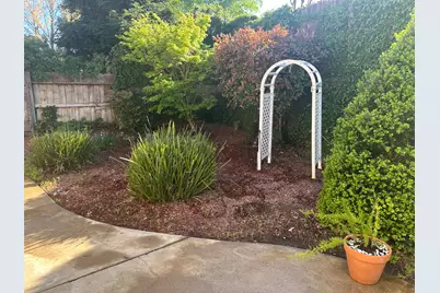 2064 Ranch Bluff Way, El Dorado Hills, CA 95762 - Photo 19