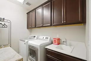 2210 Russell Cir, Woodland, CA 95776 - Photo 49