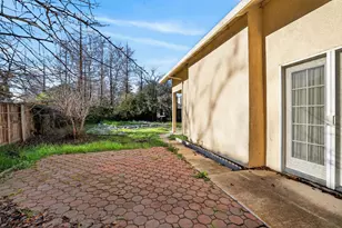 110 Aruba Cir, Sacramento, CA 95823 - Photo 29
