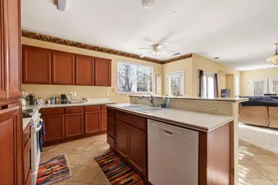 110 Aruba Circle, Sacramento, CA 95823 - Photo 19