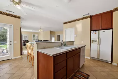 110 Aruba Circle, Sacramento, CA 95823 - Photo 17