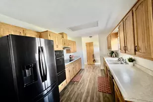 1039 El Margarita Rd, Yuba City, CA 95993 - Photo 7