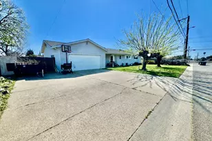 1039 El Margarita Rd, Yuba City, CA 95993 - Photo 3