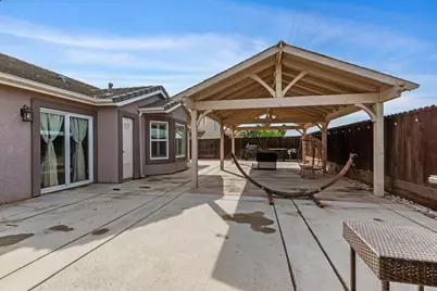 1029 Chenin Blanc Street, Los Banos, CA 93635 - Photo 29