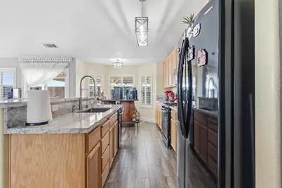 1029 Chenin Blanc Street, Los Banos, CA 93635 - Photo 13