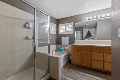 1029 Chenin Blanc Street, Los Banos, CA 93635 - Photo 17