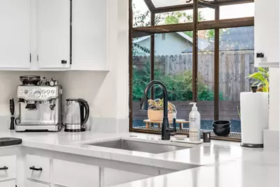 10981 Mira River Court, Rancho Cordova, CA 95670 - Photo 7