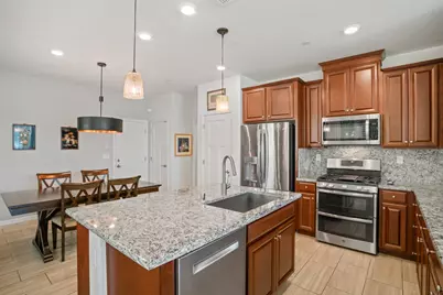 1041 Essington Lane, Roseville, CA 95747 - Photo 11