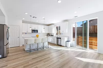 2051 Camden Street, Hollister, CA 95023 - Photo 7