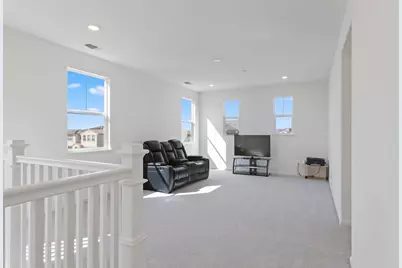 2051 Camden Street, Hollister, CA 95023 - Photo 13