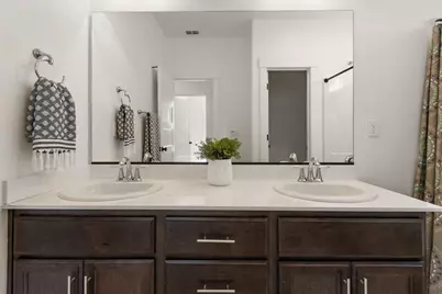 3329 Crocker Drive, Sacramento, CA 95818 - Photo 27