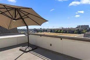 3329 Crocker Dr, Sacramento, CA 95818 - Photo 35