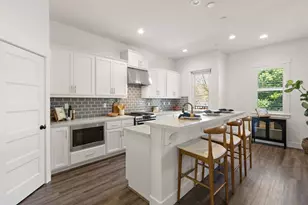 3329 Crocker Dr, Sacramento, CA 95818 - Photo 15