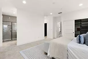 3329 Crocker Dr, Sacramento, CA 95818 - Photo 21