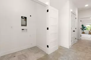 3329 Crocker Dr, Sacramento, CA 95818 - Photo 31