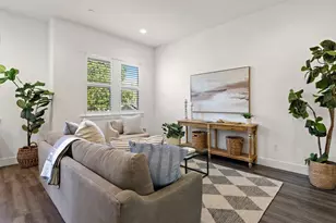 3329 Crocker Dr, Sacramento, CA 95818 - Photo 11