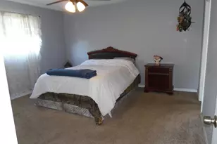 905 Charter Oaks Ct, Bakersfield, CA 93309 - Photo 11