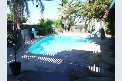 905 Charter Oaks Court, Bakersfield, CA 93309 - Photo 17