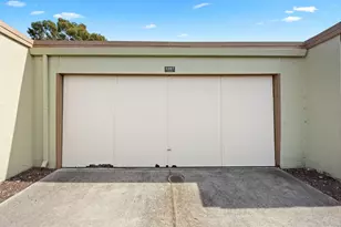 1007 Via Aliso, Alameda, CA 94502 - Photo 25