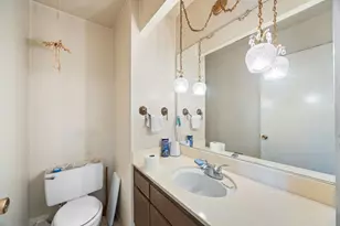 1007 Via Aliso, Alameda, CA 94502 - Photo 13