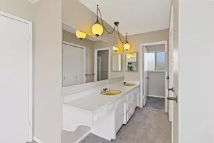 1027 Charleston Cir, Roseville, CA 95661 - Photo 17