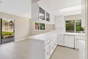 1027 Charleston Cir, Roseville, CA 95661 - Photo 35