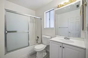 8264 Center Pkwy, Sacramento, CA 95823 - Photo 9