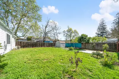 976 Acacia Avenue, Sacramento, CA 95815 - Photo 25