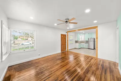 976 Acacia Avenue, Sacramento, CA 95815 - Photo 9