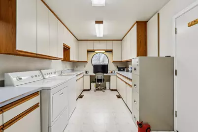 4216 Corona Way, Sacramento, CA 95864 - Photo 17