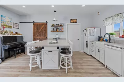 880 Root Road, Modesto, CA 95357 - Photo 7