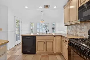 7535 Wynndel Way, Elk Grove, CA 95758 - Photo 29