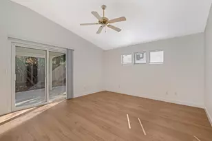 9052 Pembridge Dr, Elk Grove, CA 95624 - Photo 27