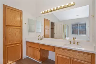 9052 Pembridge Dr, Elk Grove, CA 95624 - Photo 33