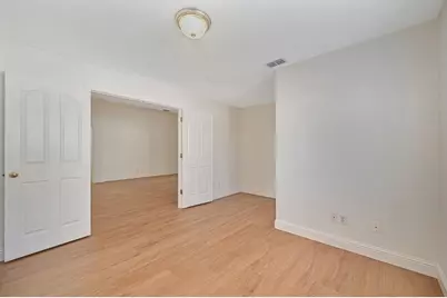 9052 Pembridge Drive, Elk Grove, CA 95624 - Photo 17