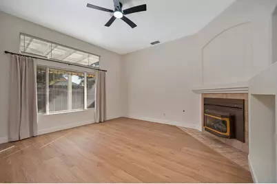 9052 Pembridge Drive, Elk Grove, CA 95624 - Photo 9