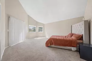 6012 Laguna Park Dr, Elk Grove, CA 95758 - Photo 19