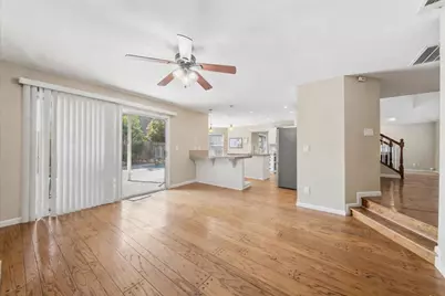 6012 Laguna Park Drive, Elk Grove, CA 95758 - Photo 13