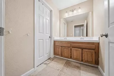 6012 Laguna Park Drive, Elk Grove, CA 95758 - Photo 25