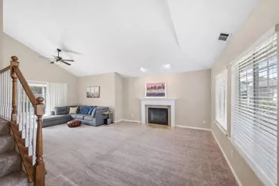 6012 Laguna Park Drive, Elk Grove, CA 95758 - Photo 5