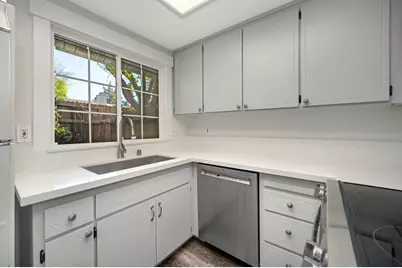 1172 Ravine View Dr, Roseville, CA 95661 - Photo 9