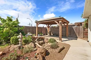 1093 Dimaggio Way, Galt, CA 95632 - Photo 33