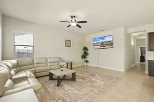 1093 Dimaggio Way, Galt, CA 95632 - Photo 5