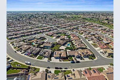 1093 Dimaggio Way, Galt, CA 95632 - Photo 45