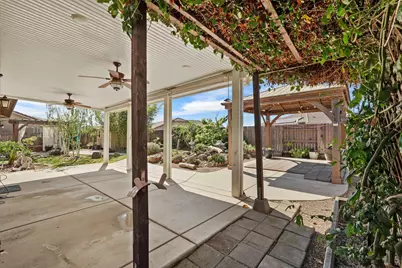 1093 Dimaggio Way, Galt, CA 95632 - Photo 29