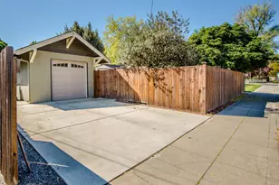703 College St, Woodland, CA 95695 - Photo 45